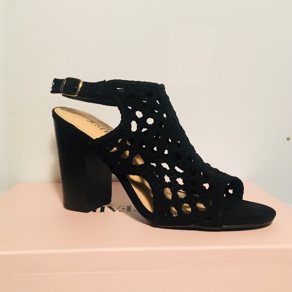 🖤💕BLACK DRESS SANDALS💕🖤  NWT